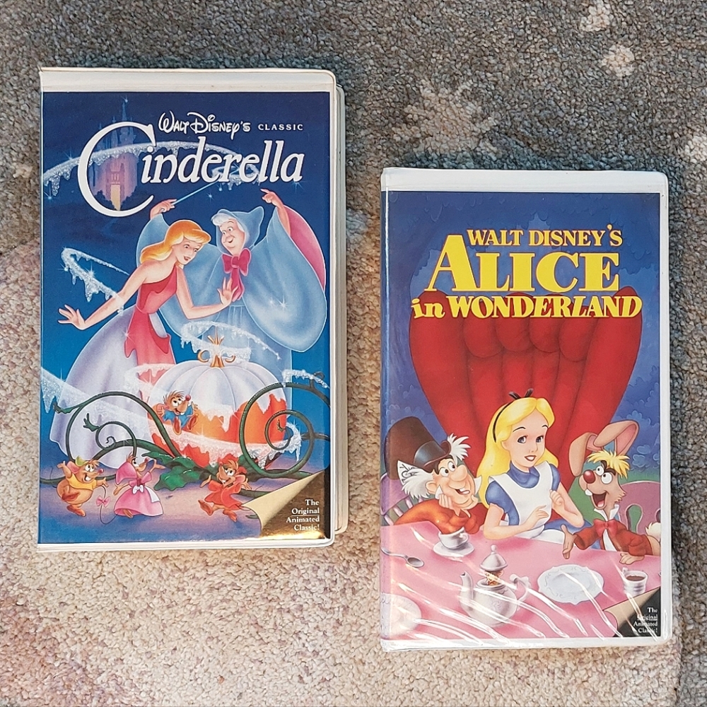 Rare Alice In Wonderland & Cinderella VHS Tapes 🤌🏽 Black Diamond Red Signature